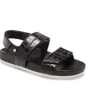 Brand new Taryn Rose Fausta croco print footbed sandals. Size 9.5